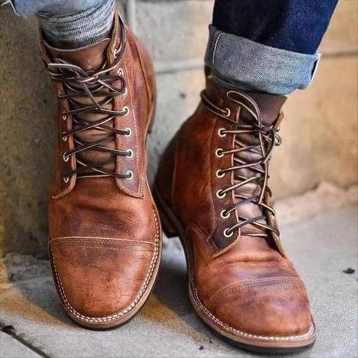 Men's Lace-Up Ankle Boot – Round Toe Square Heel
