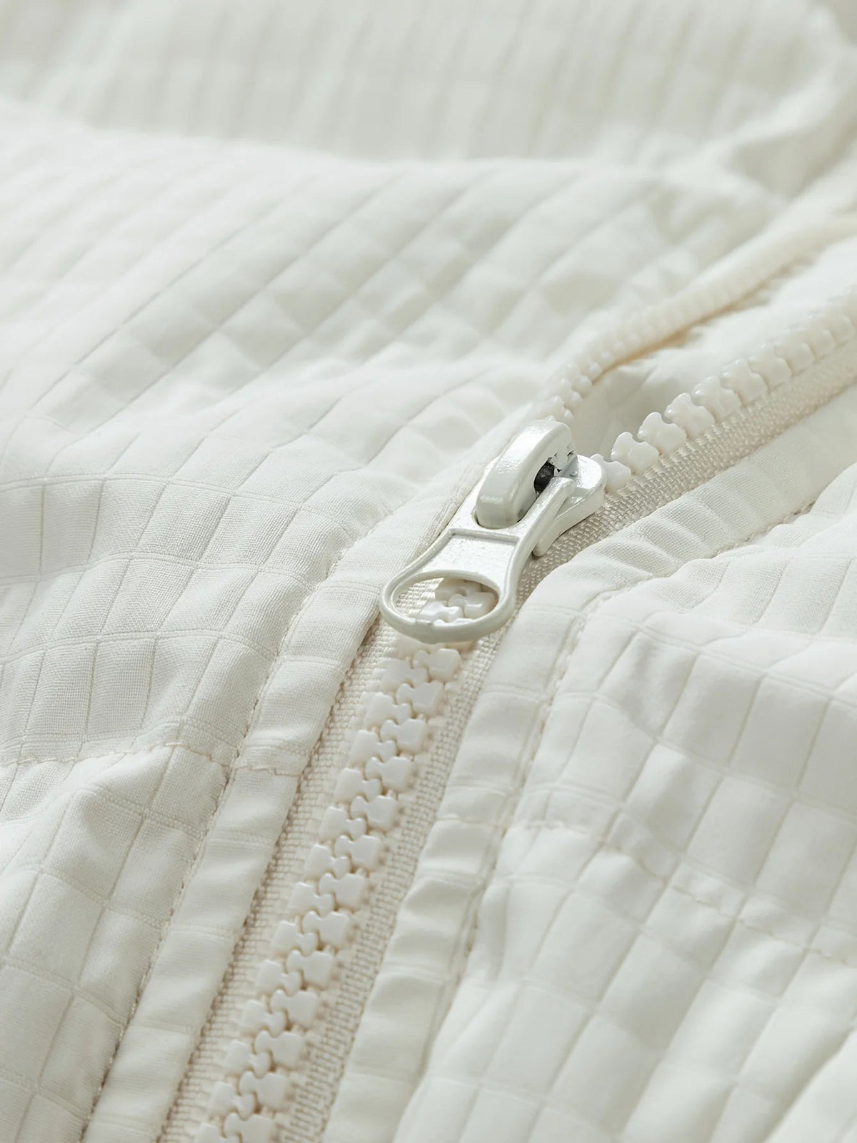 Men's Hooded Quilted Coat – Relaxed Hip-Length Fit