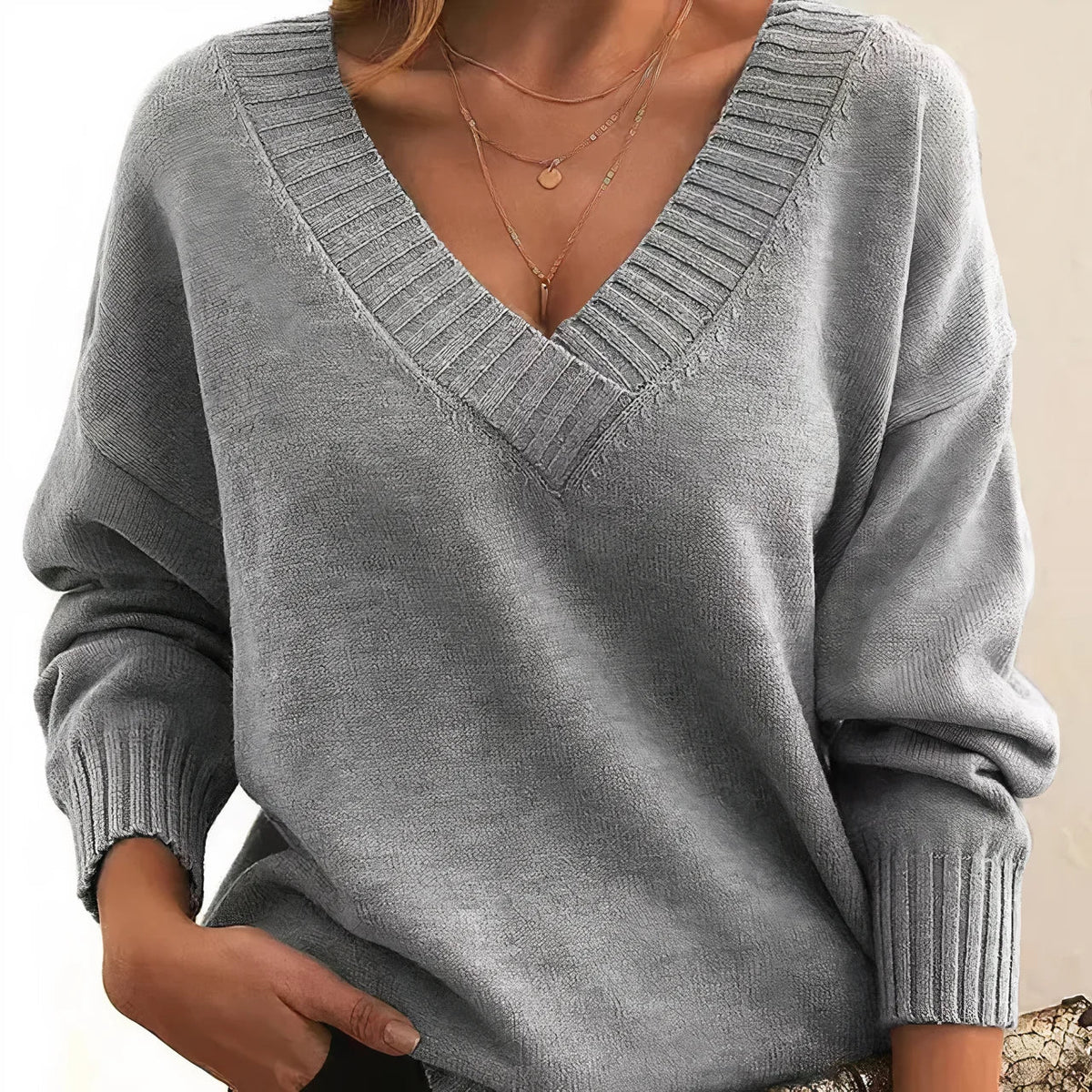 Women's Knit Sweater – Relaxed Crew Neck Fit