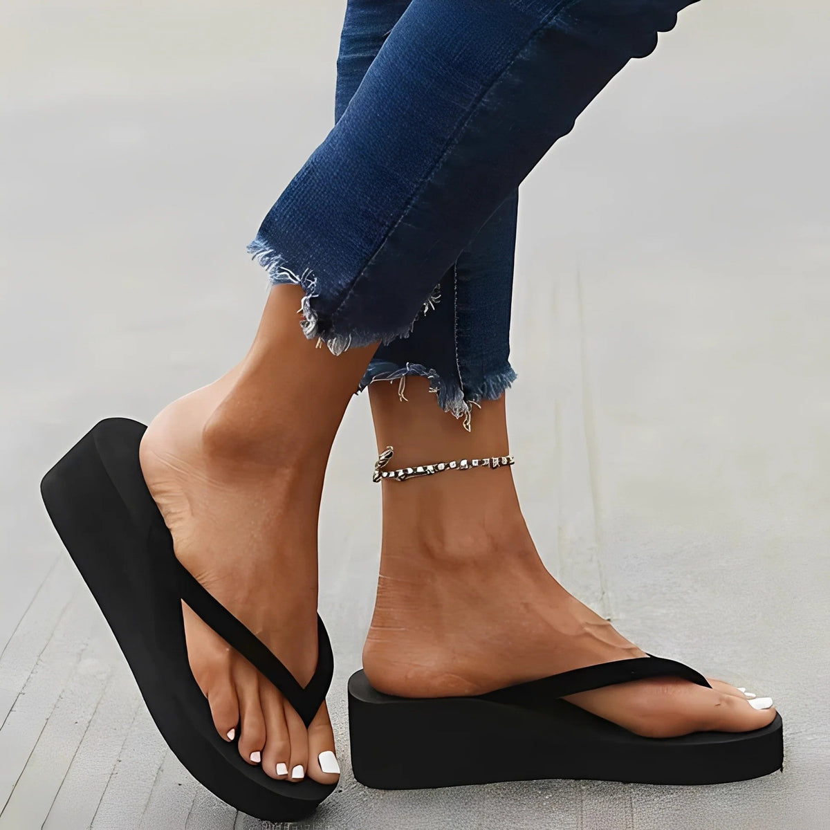 Women's Platform Flip-Flop Sandal – Slip-On Raised Sole