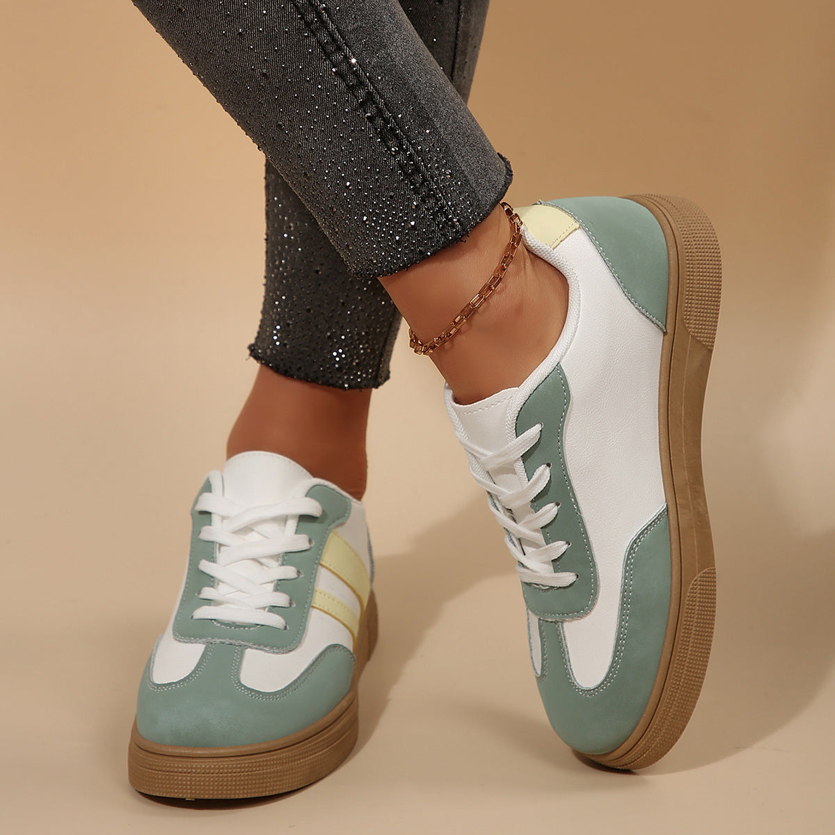 Women's Lace-Up Sneakers – Retro Colorblock Low-Top