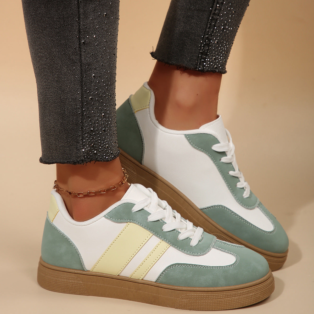 Women's Lace-Up Sneakers – Retro Colorblock Low-Top