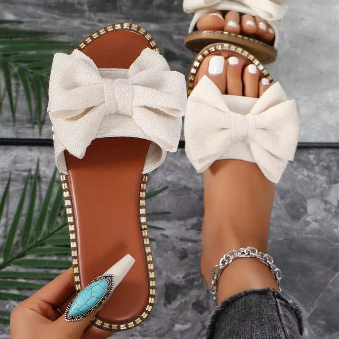 Women's Flat Mule Sandals – Bow Toe Band