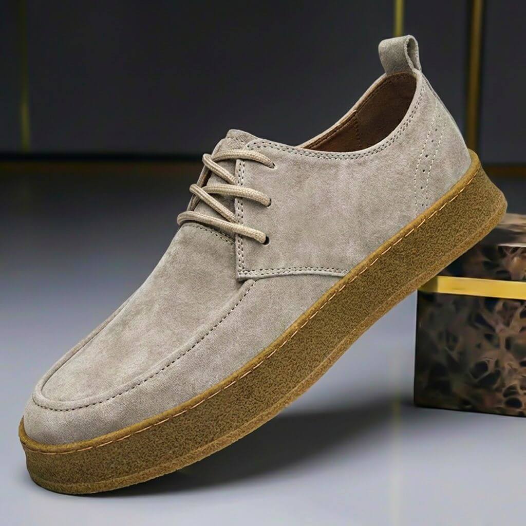 Men's Suede Lace-Up Shoe – Low-Profile Regular Fit