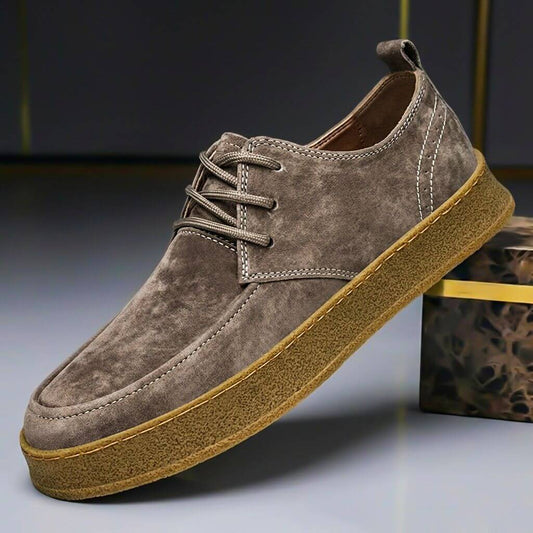 Men's Suede Lace-Up Shoe – Low-Profile Regular Fit