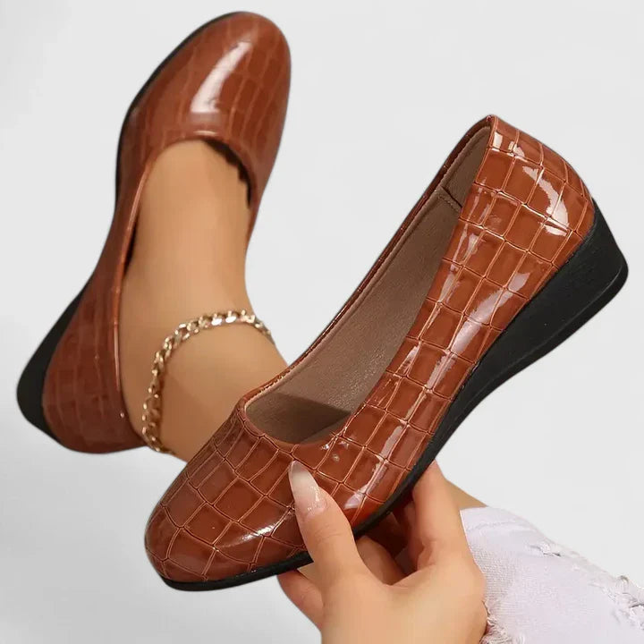 Women's Croc-Effect Ballet Flat – Round Toe Slip-On