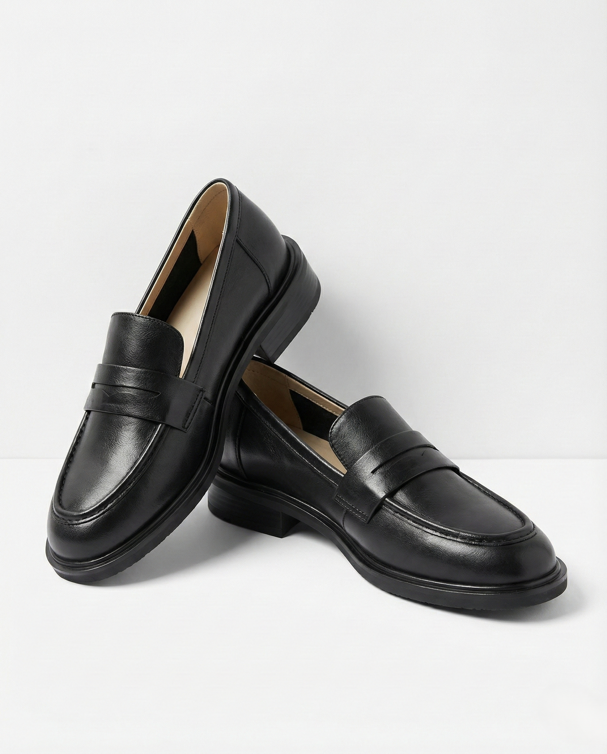 Women's Leather Loafer – Round Toe Stacked Heel