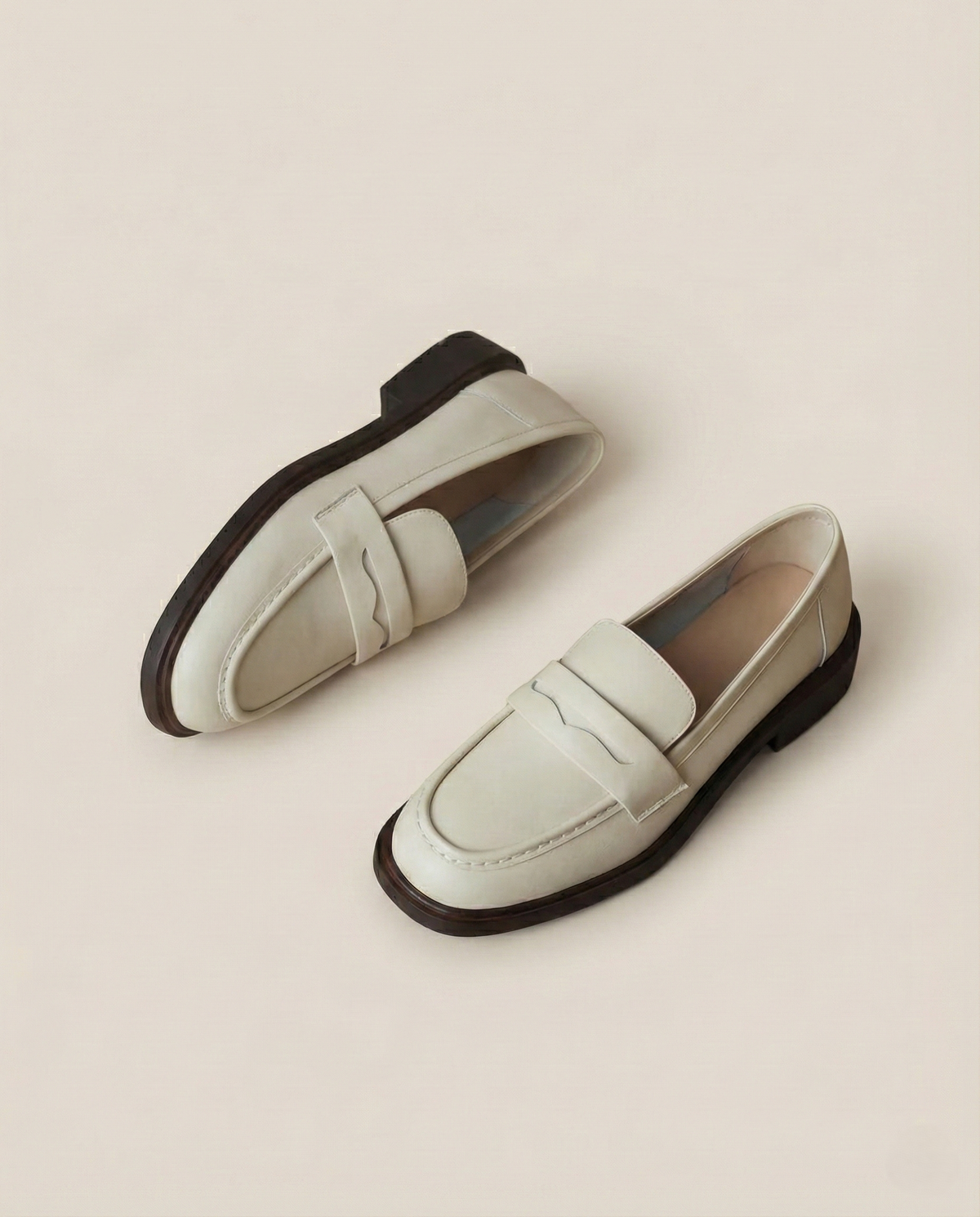Women's Leather Loafer – Round Toe Stacked Heel