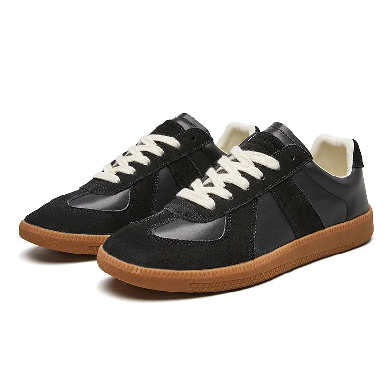 Men's Lace-Up Sneakers – Low-Profile Cushioned Sole