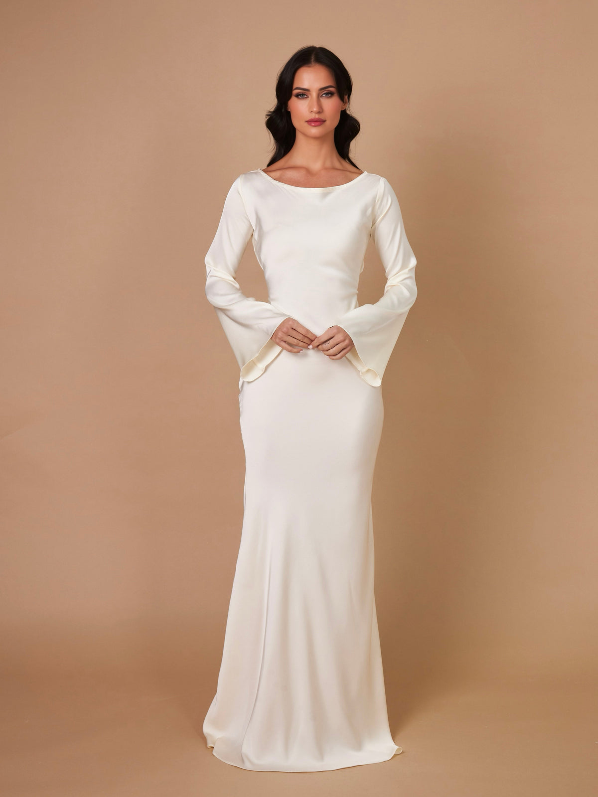 Women's Long Sleeve Maxi Dress – Fitted Bodice, Fluid Skirt