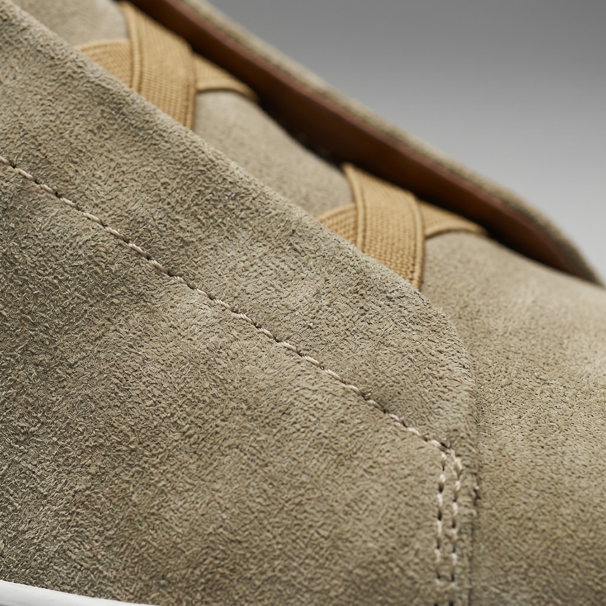 Men's Slip-On Sneaker – Suede-Look Cross Strap