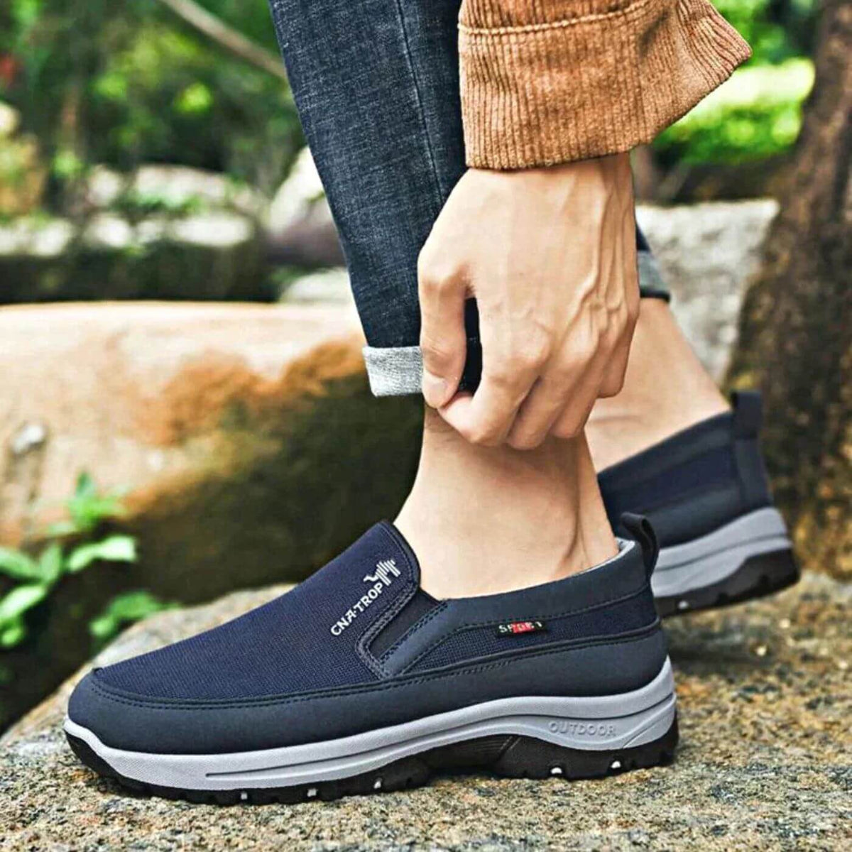 Men's Slip-On Walking Shoes – Mesh Upper, Arch Support