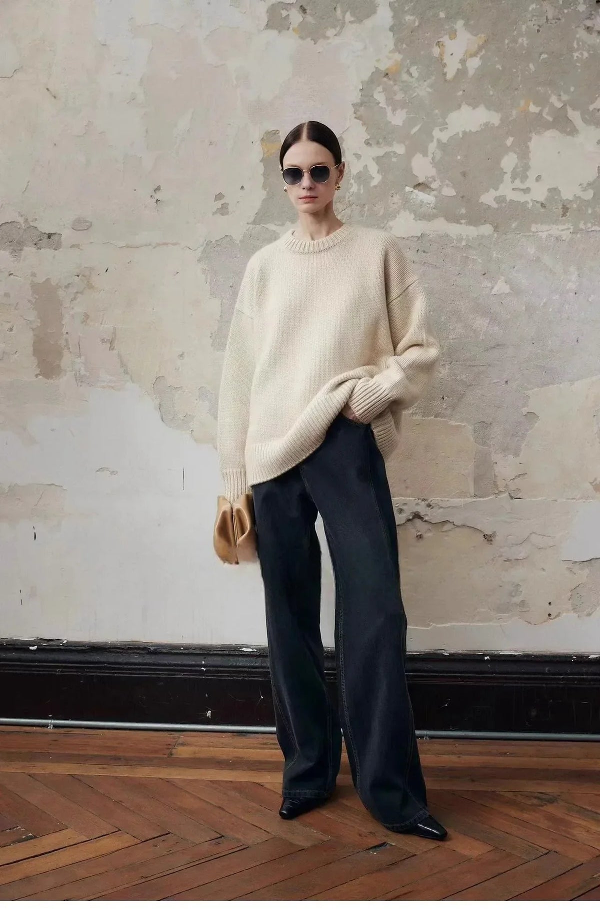 Women's Oversized Knit Sweater – Relaxed Drape Fit