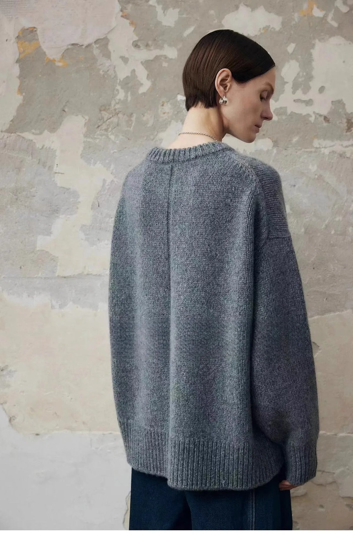 Women's Oversized Knit Sweater – Relaxed Drape Fit