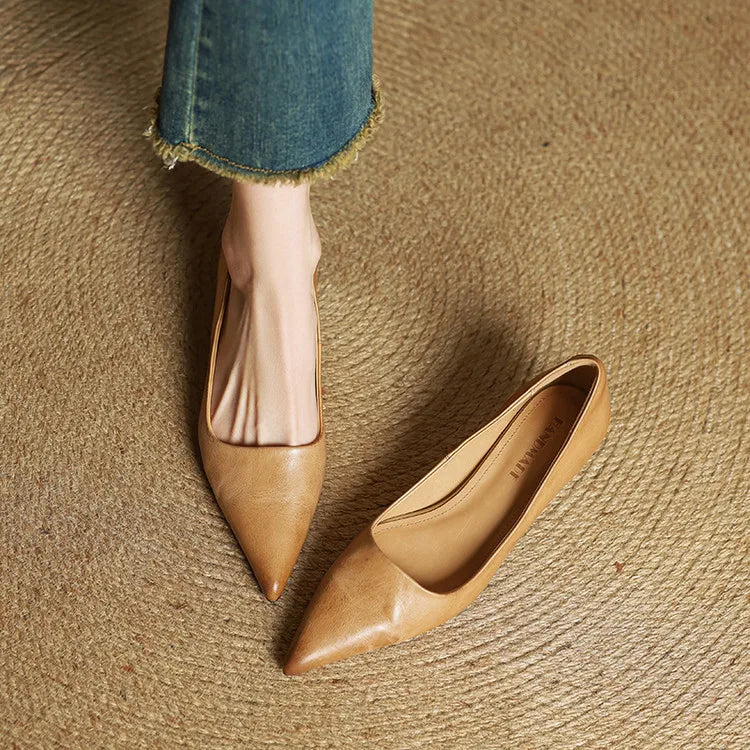 Women's Leather Kitten Heel Pumps – Pointed Toe