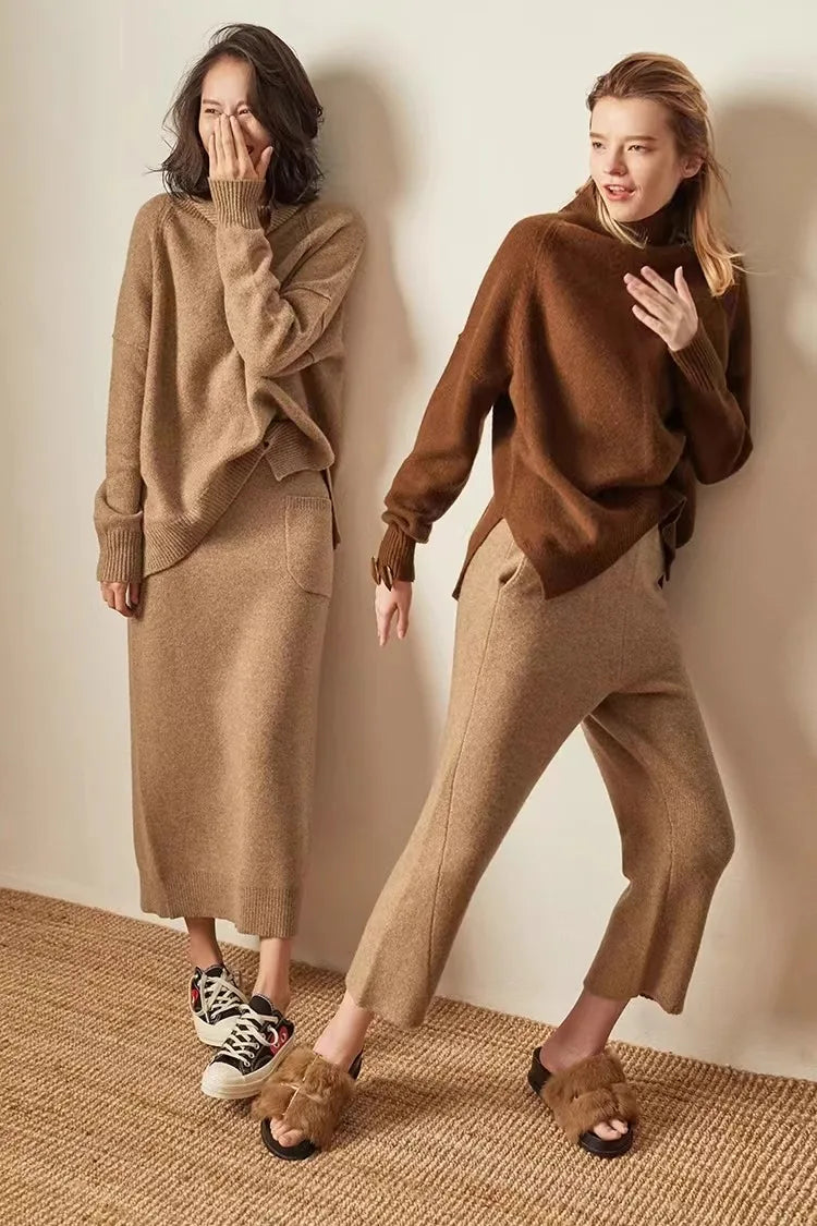Women's Oversized Turtleneck Sweater – Soft Ribbed Knit