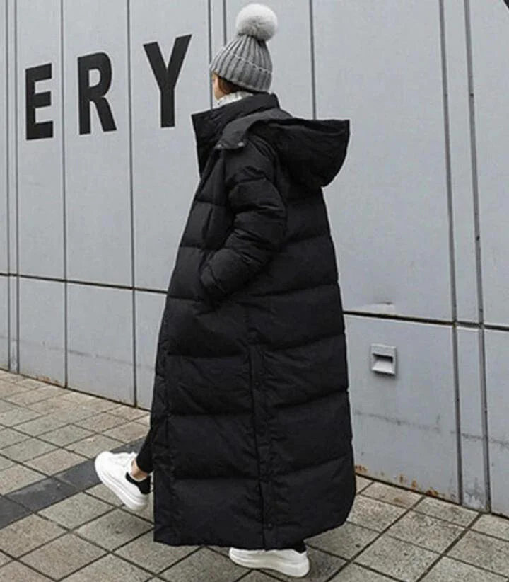 Women's Down Jacket – Long Hooded Cut