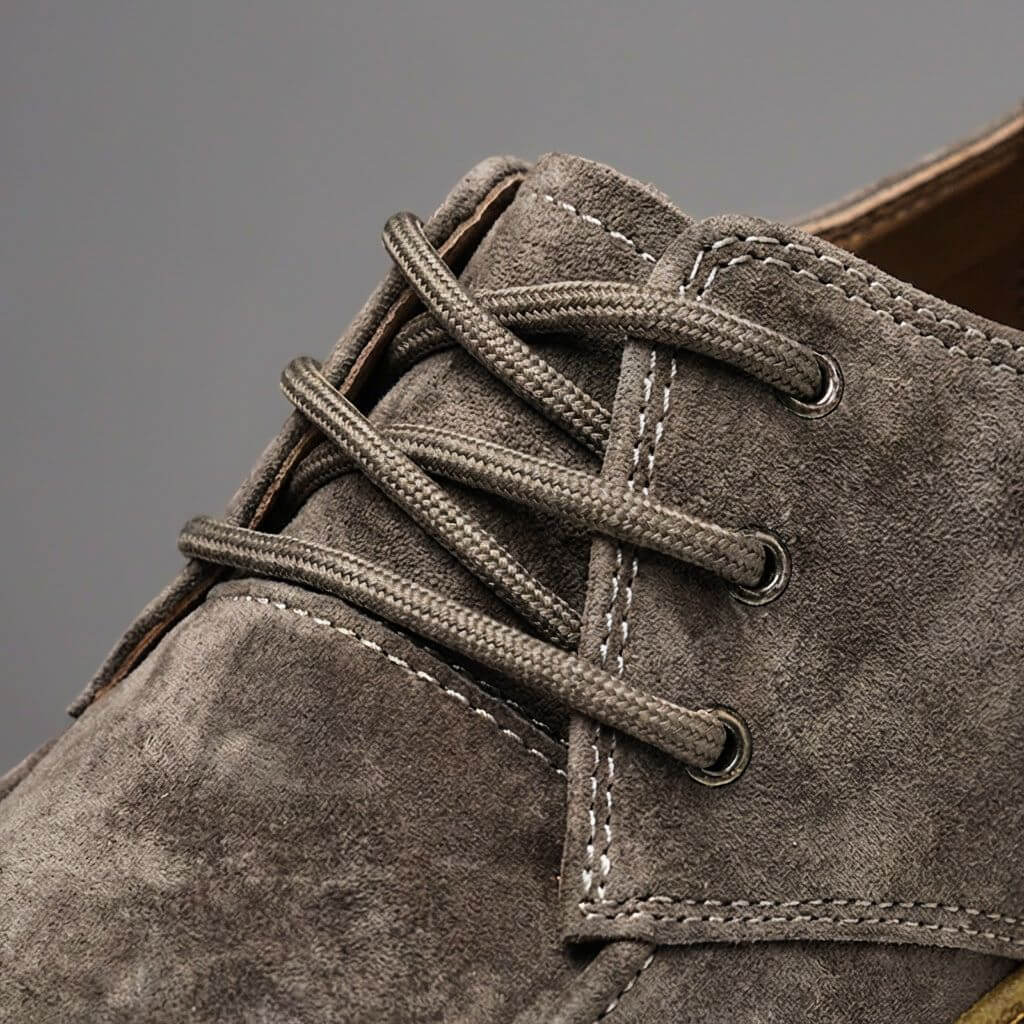 Men's Suede Lace-Up Shoe – Low-Profile Regular Fit
