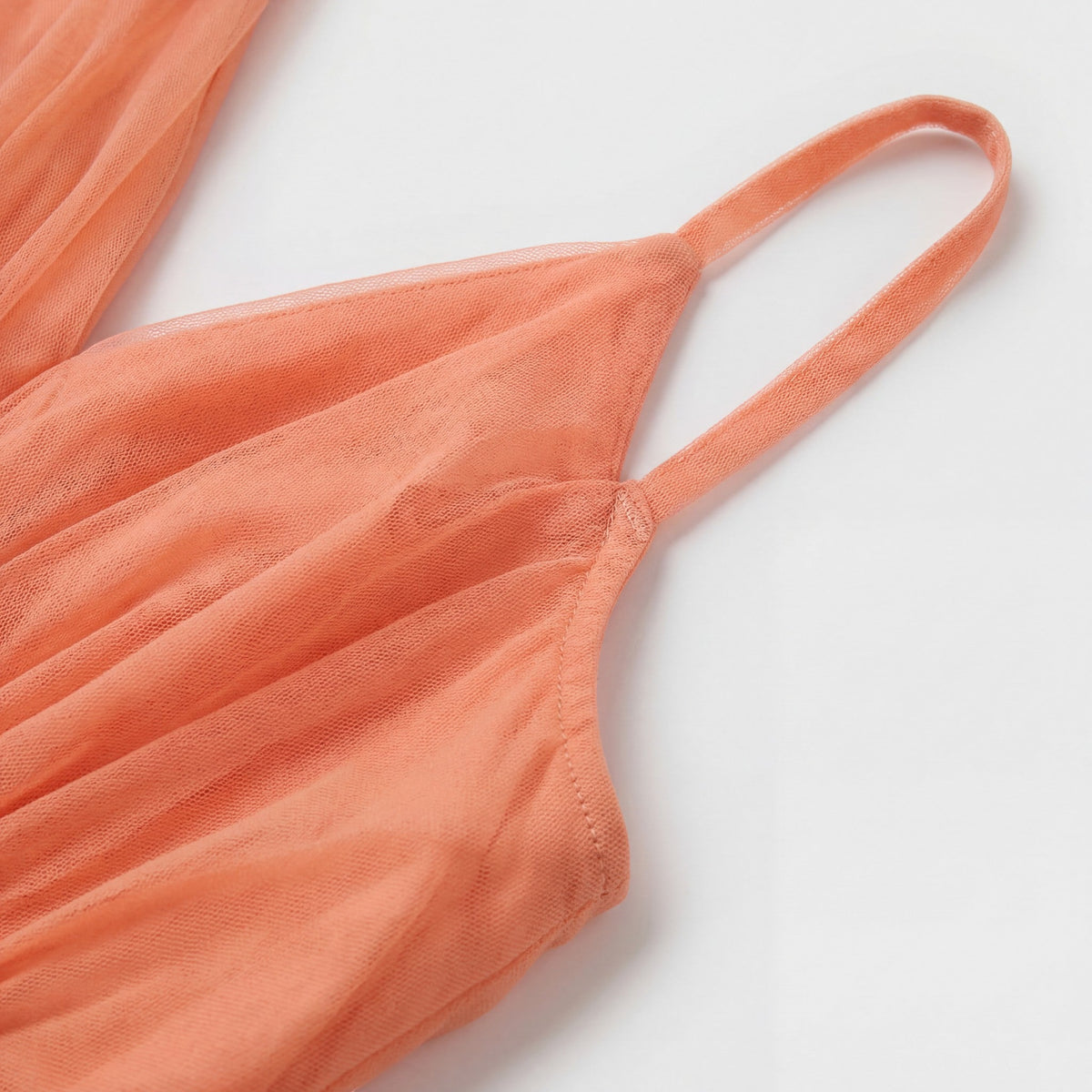 Women's V-Neck Maxi Dress – Fitted Waist Flowing Skirt