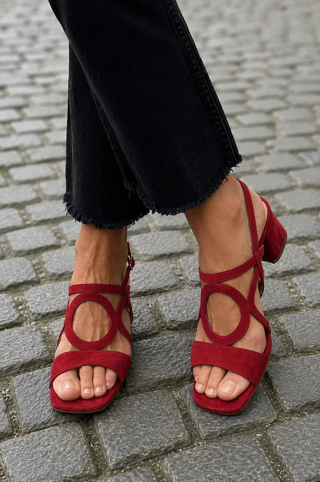Women's Heeled Sandal – Sculpted Cutout Ankle Strap