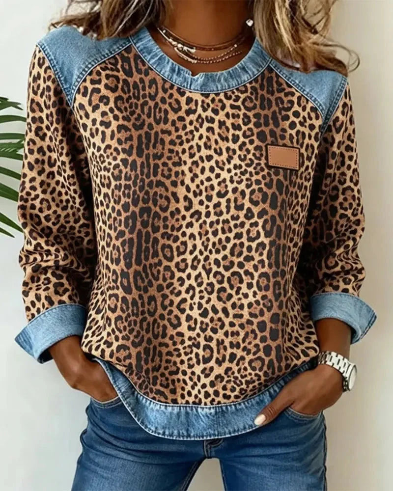 Women's Patchwork Sweatshirt – Embossed Floral Crew Neck