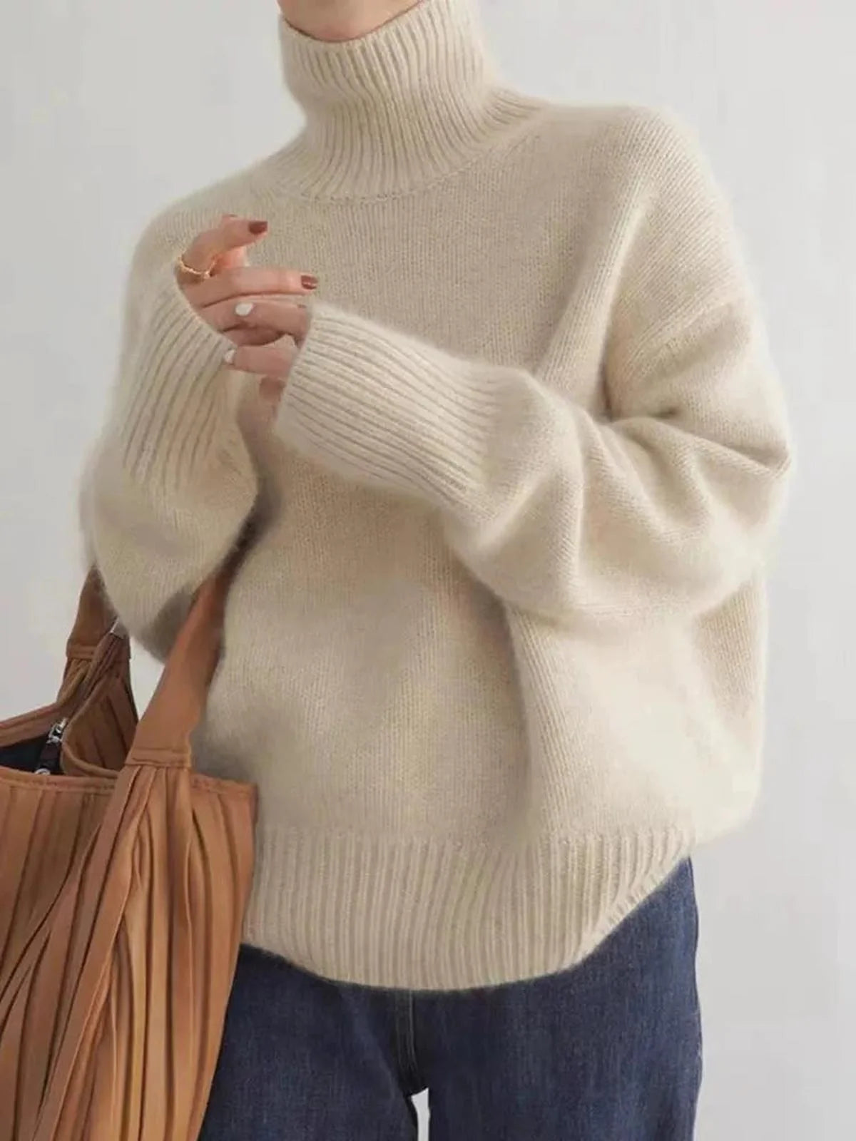 Women's Wool Turtleneck Sweater – Chunky Straight Fit