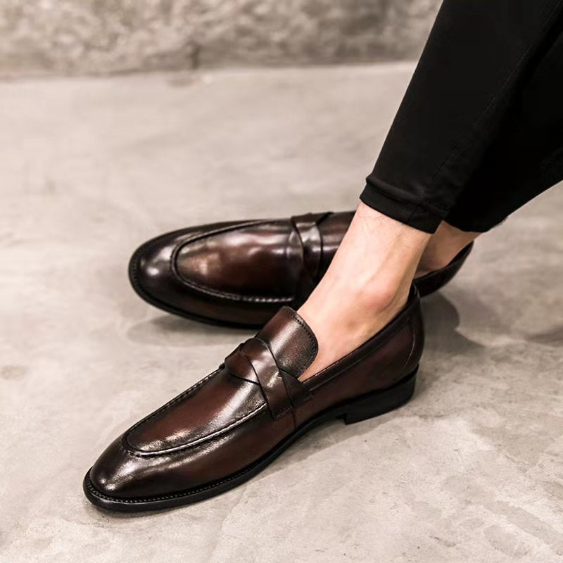 Men's Slip-On Loafer – Sleek Low-Profile Shape