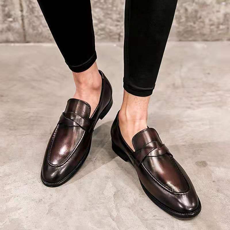 Men's Slip-On Loafer – Sleek Low-Profile Shape