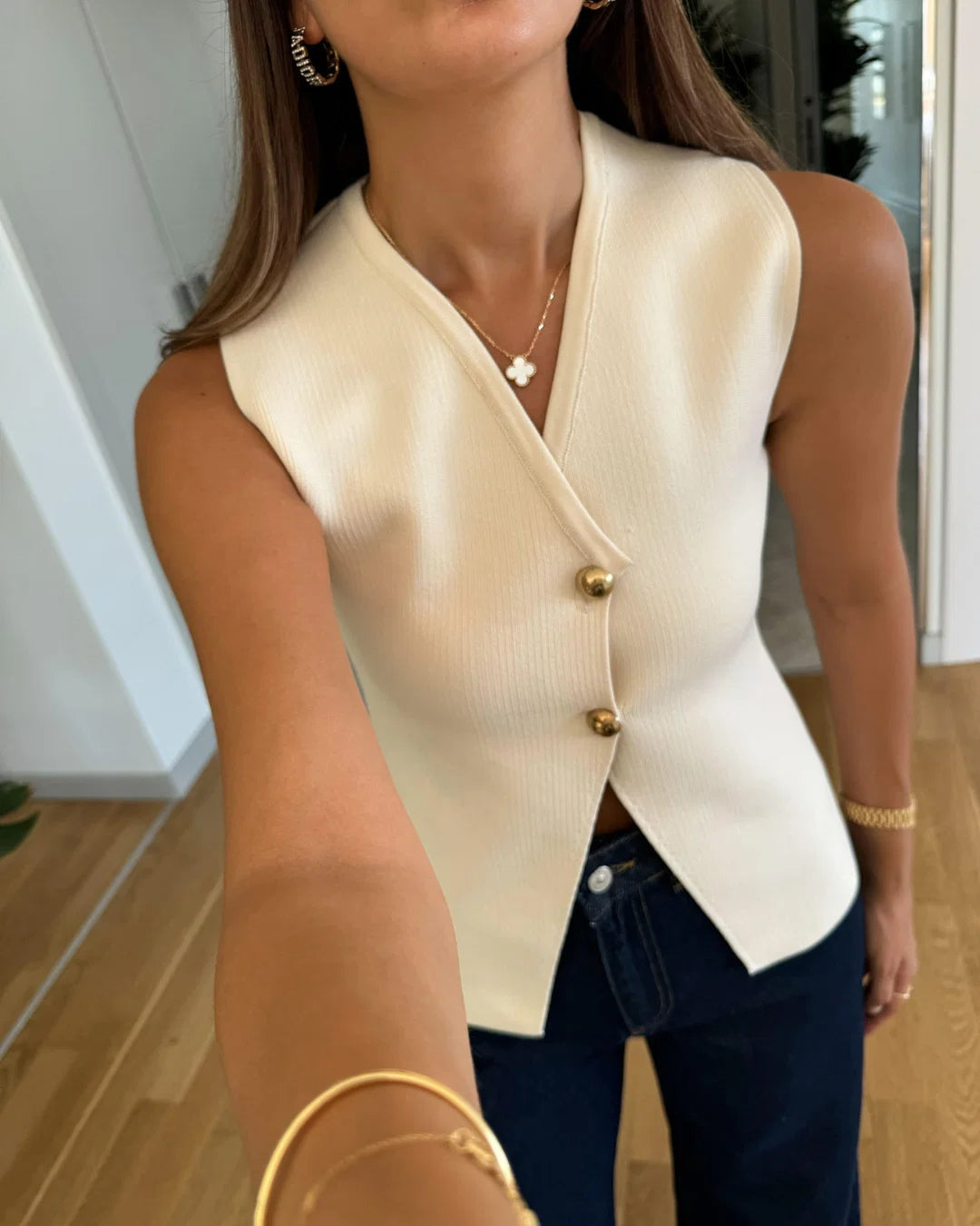 Women's Ribbed Knit Vest – Open-Front Sleeveless Cut