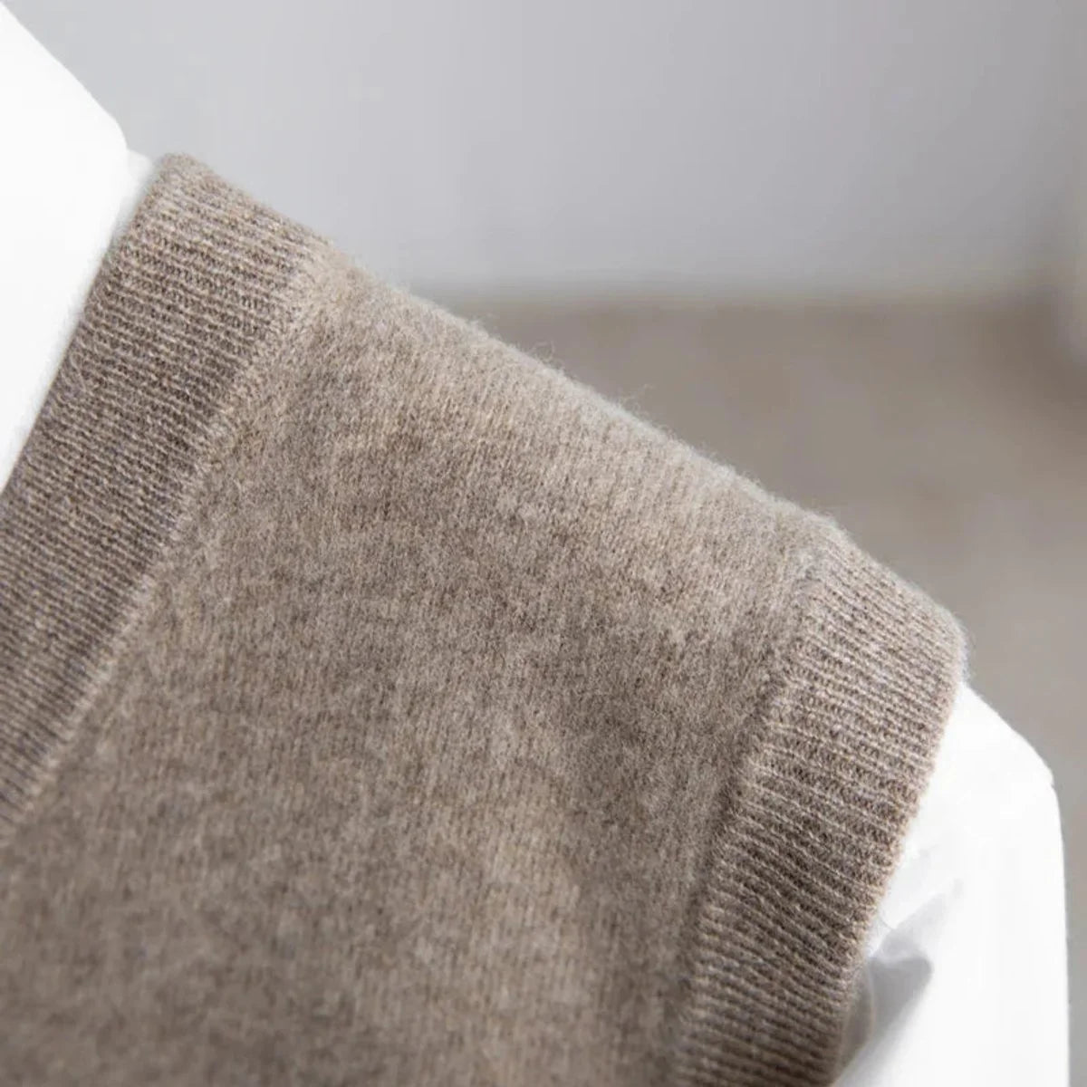 Men's Knit Sweater Vest – Relaxed Sleeveless Pullover
