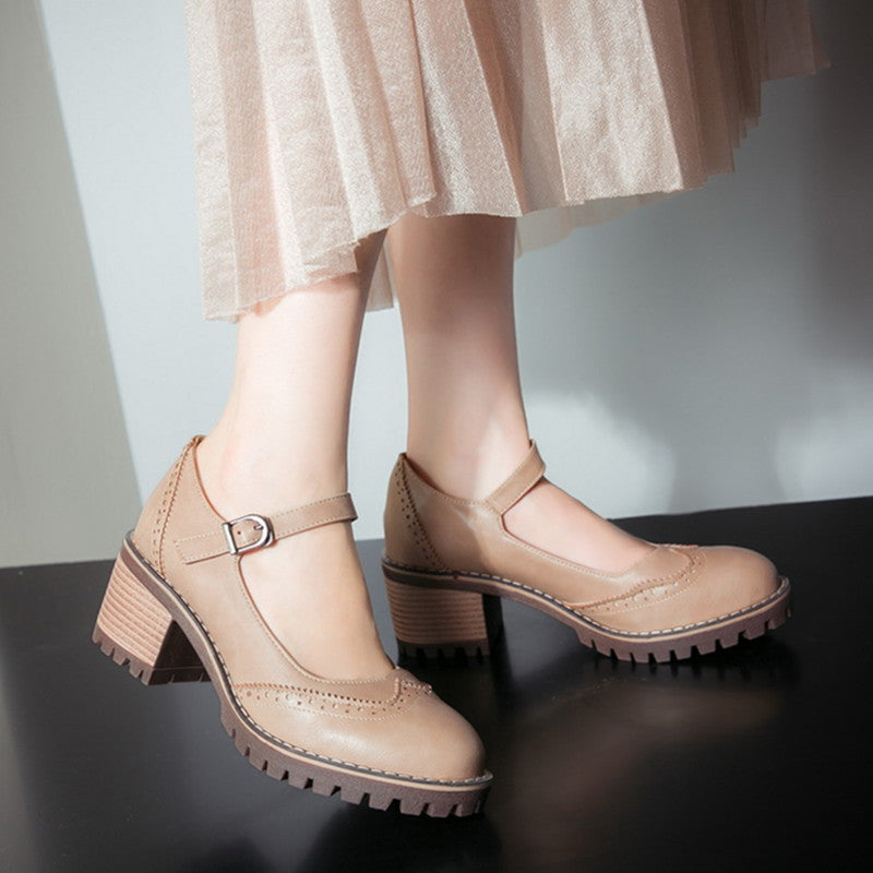 Women's Block Heel Shoe – Rounded Toe Low-Cut