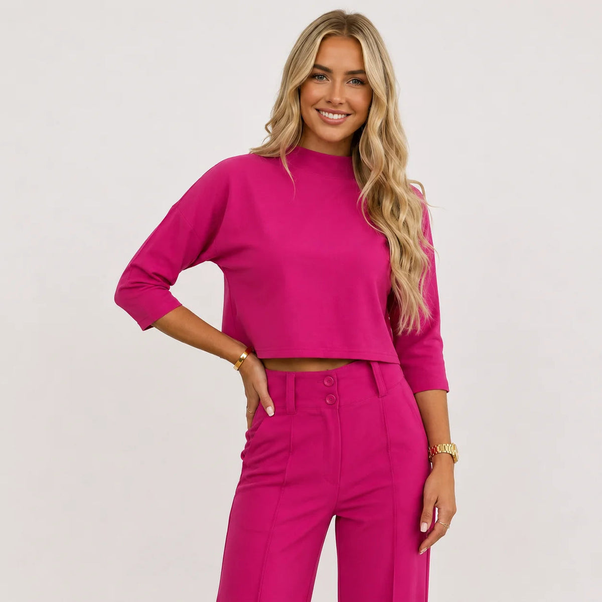 Women's Two-Piece Set – Cropped Top & Relaxed Pants