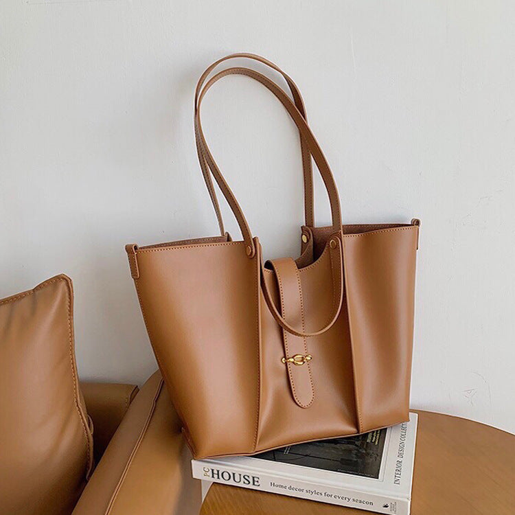 Women's Leather Tote Bag – Structured Minimal Shape
