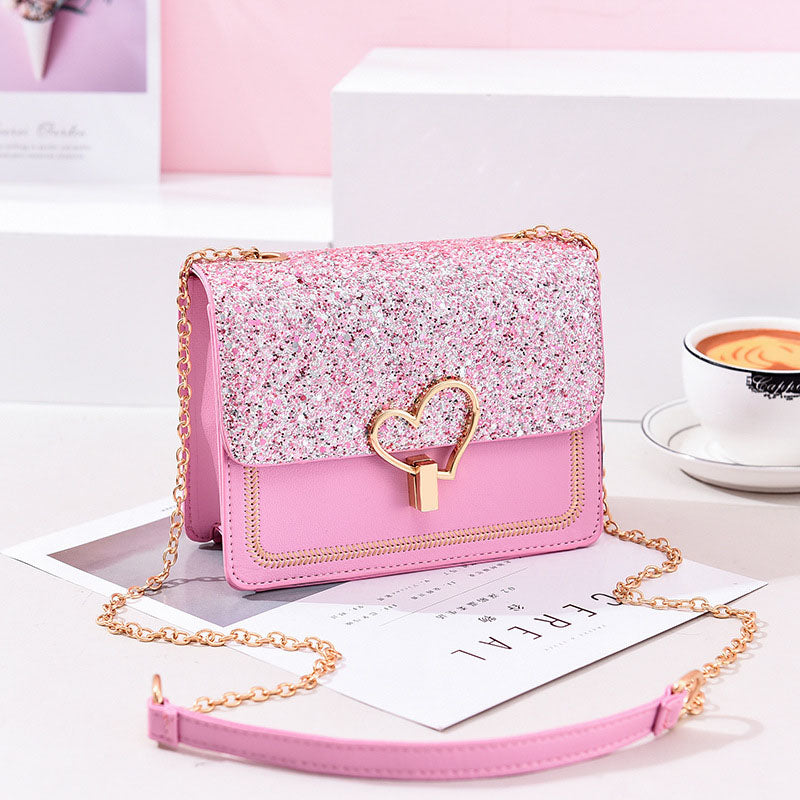 Unisex Chain Crossbody Bag – Compact Rectangular Shape