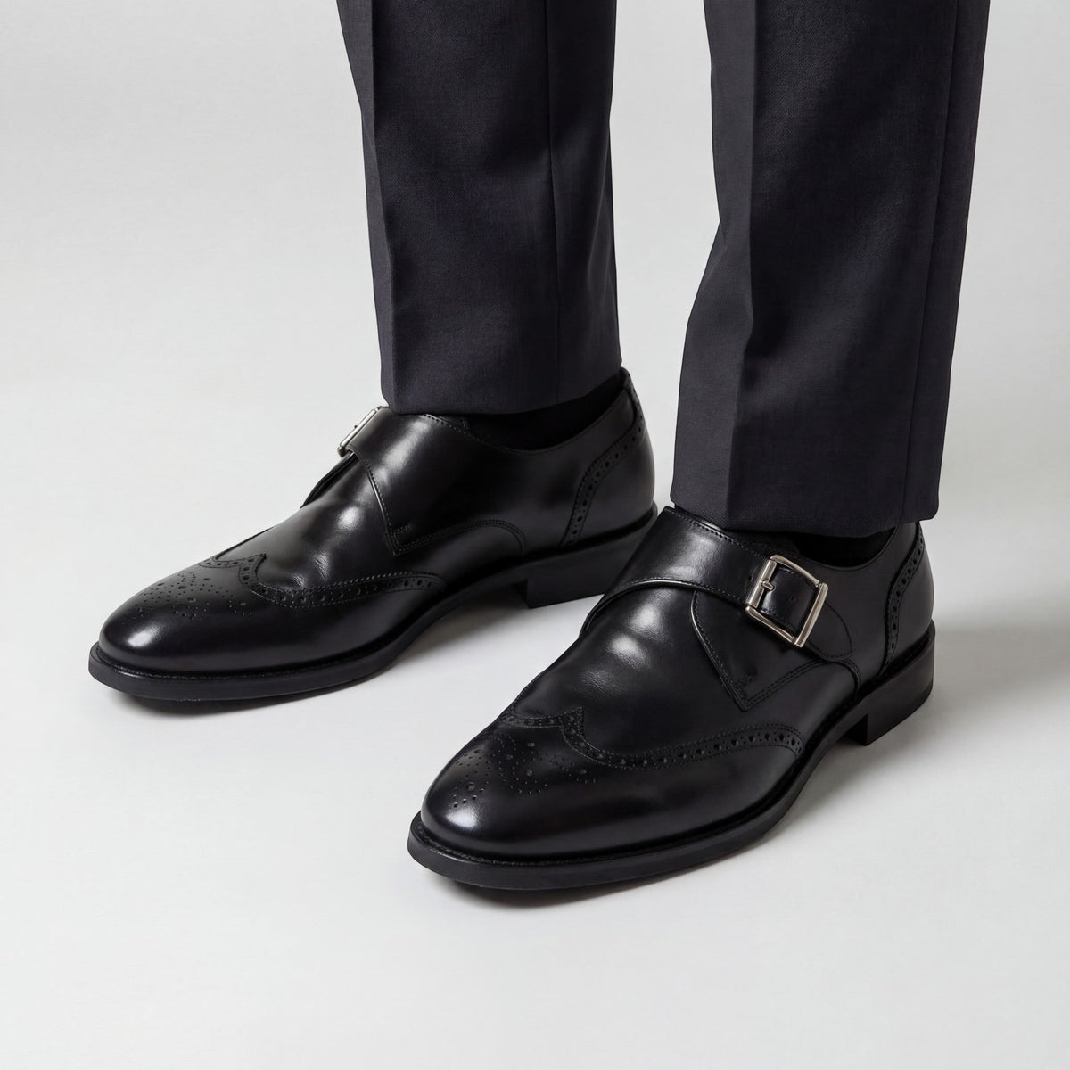 Men's Leather Shoe – Clean Round-Toe Profile