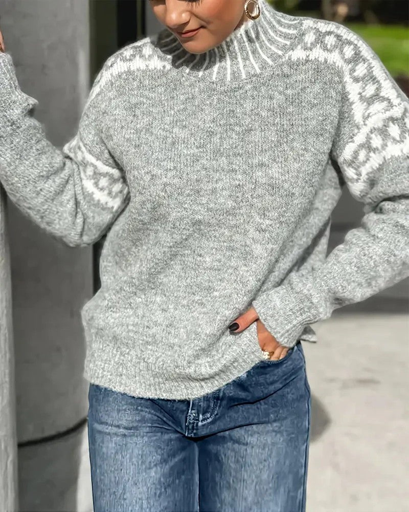 Women's Turtleneck Sweater – Relaxed Soft-Knit Fit