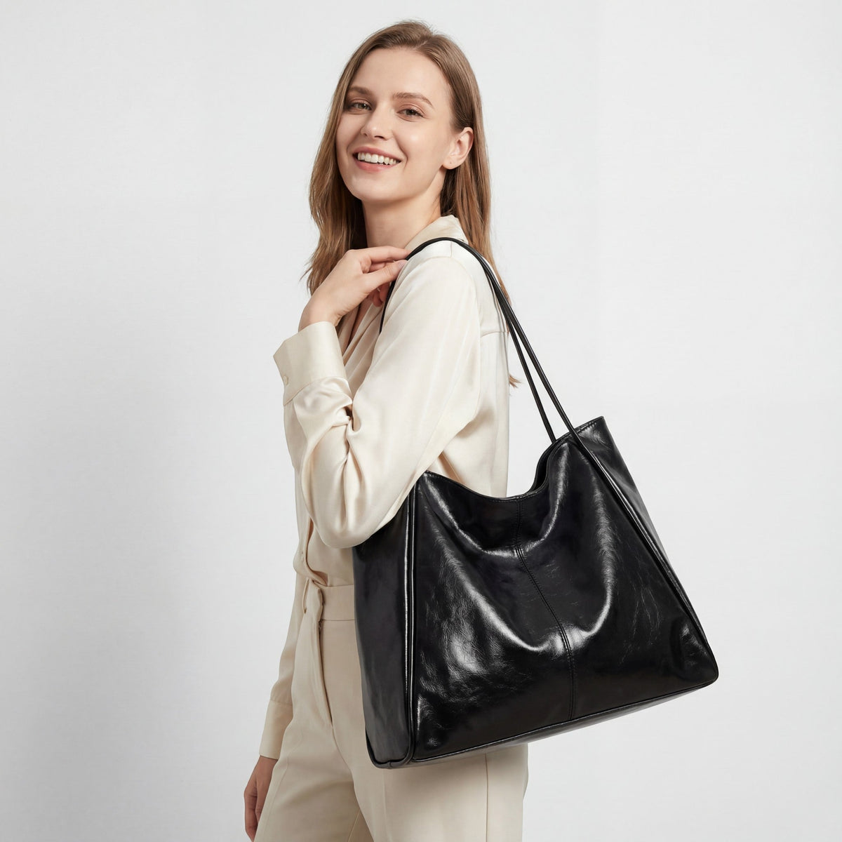 Women's Vintage-Style Tote Bag – Structured Shoulder Carry