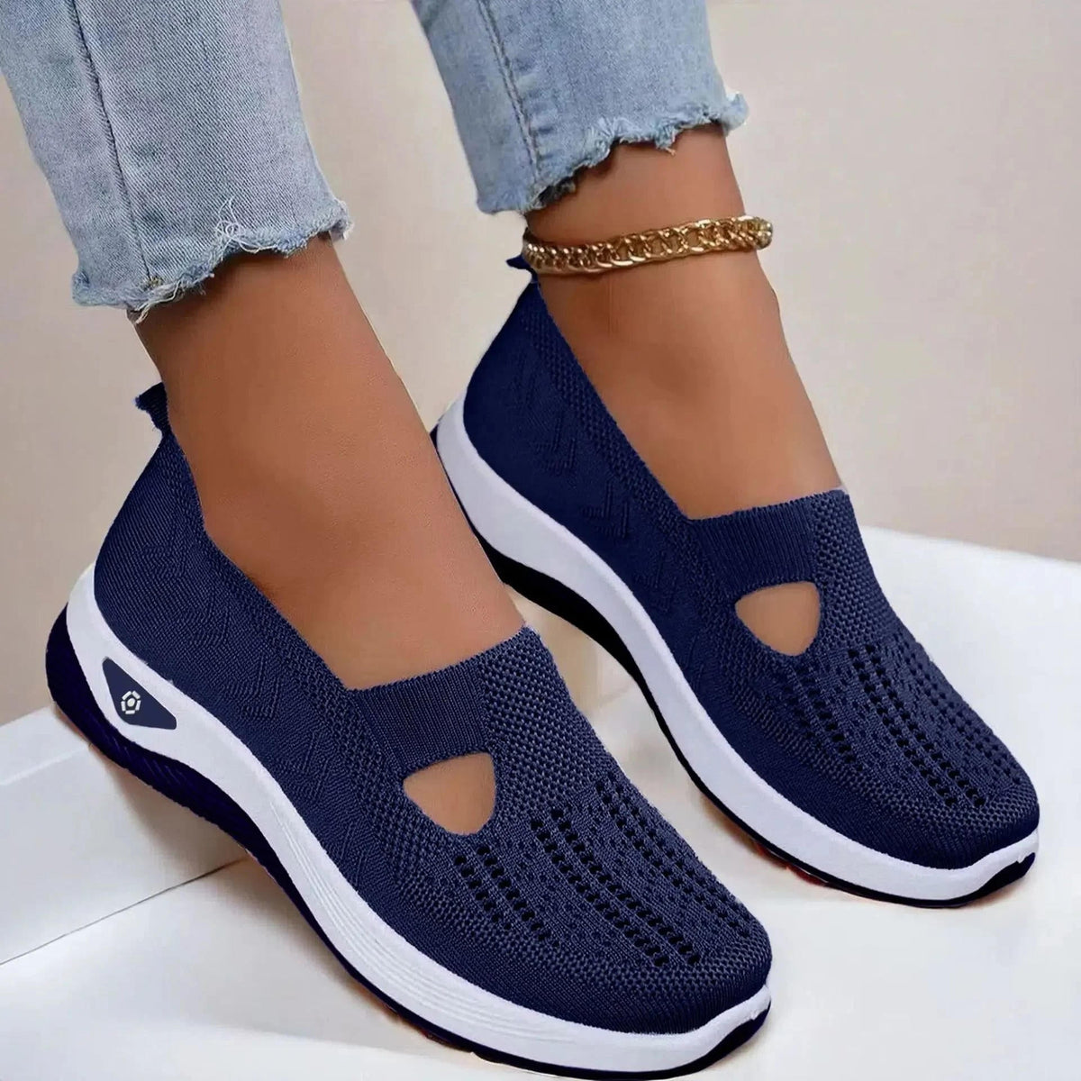 Women's Slip-On Mesh Sneakers – Memory Foam Cushioning
