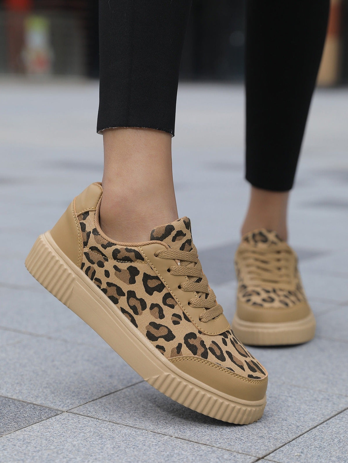 Women's Leopard Print Sneaker – Low-Top Lace-Up Platform